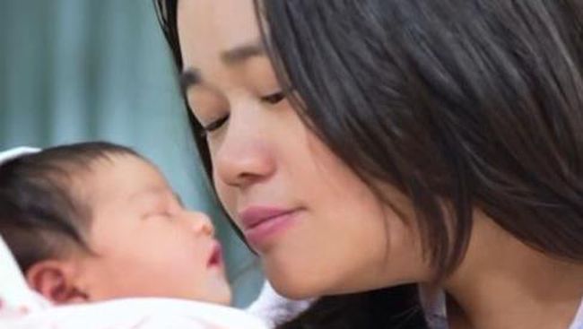 Ini Trik Olivia Sumargo untuk Cukupi ASI Baby Biel saat Pergi Seharian, Bisa Dicontoh Bun