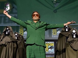James Gunn Puji Marvel yang Bawa Robert Downey Jr Lagi