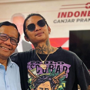 Kelola Akun TikTok Mahfud MD, Young Lex: Gue Mirip Sama Dia