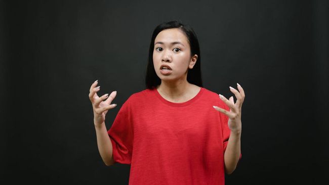 4 Zodiak Ini Sering Disebut Punya Kesabaran Setipis Tisu, Gegara Mudah Kesal!