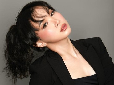 img-title Dikecam Usai Tertawakan Aksi Boikot Israel, YouTuber Indah G Lulusan Mana?