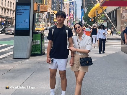 5 Potret Karan, Putra Bunga Zainal yang Tingginya Sudah Melebihi Ibunda