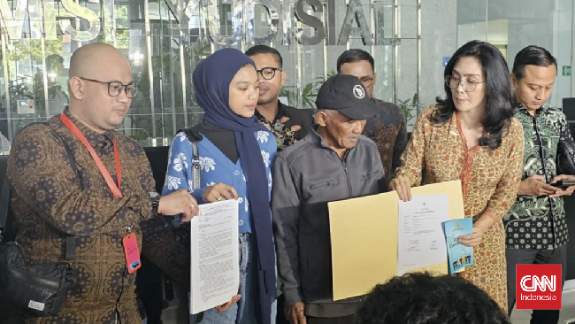 Pengacara family Dini Afriyanti, Dimas Yemahura mengatakan pihaknya melaporkan tiga pengadil PN Surabaya nan membebaskan terdakwa Ronald Tannur.