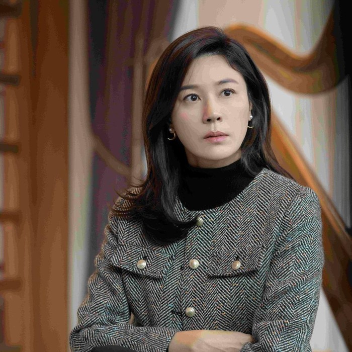 Kim Ha Neul di Red Swan