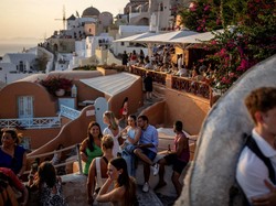 Gunung Api di Santorini Terpantau Aktif Lagi