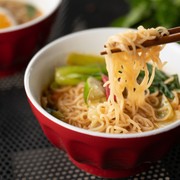 Benarkah Masak Mi Instan Pakai Air Keran Bisa Picu Batu Ginjal? Ini Penjelasan Dokter