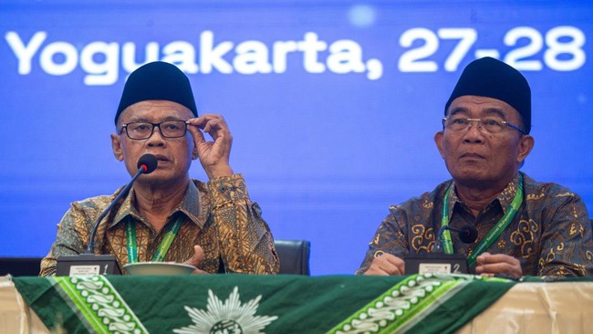 Muhammadiyah dikenal sebagai organisasi kemasyarakatan Islam yang kritis terhadap sejumlah kebijakan Presiden Jokowi selama ini.
