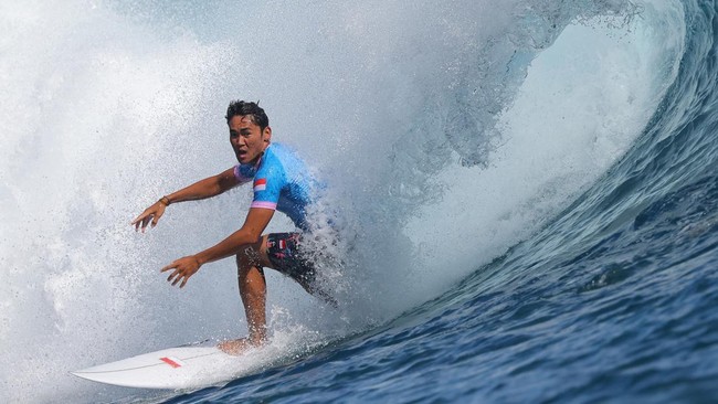 Atlet Surfing Rio Waida Raih Prestasi Gemilang sebagai Runner-Up di WSL Fiji Pro 2024