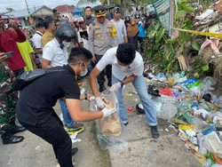 Warga Tanjabbar Dihebohkan dengan Penemuan Jasad Bayi di Tempat Sampah