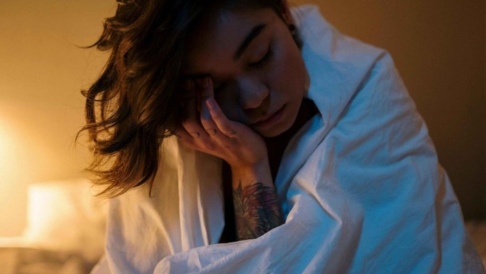 Sering Terbangun di Tengah Malam? Coba Lakukan 5 Trik Ini agar Kamu Mudah Kembali Tidur