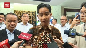 VIDEO: Gibran Sambangi Kantor Bahlil Bahas Lifting Minyak Hingga UMKM