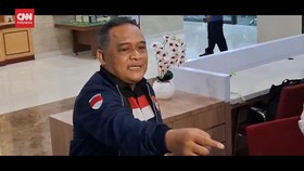 VIDEO: Benny Rhamdani Datangi Bareskrim Soal Inisial T Judi Online