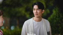 Akhirnya Punya Akun IG, Uhm Tae Goo Bagikan Potret Sosok Kesayangan