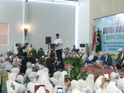 Anies Ingin Majelis Taklim Terus Bebas Pajak