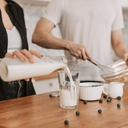 Banyak yang Belum Tahu, Ini Perbedaan Fresh Milk dengan Susu UHT