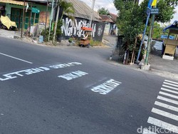 Dipakai Kebut-kebutan, Jalan Letjen Suprapto Jogja Ditulisi BUKAN SIRKUIT