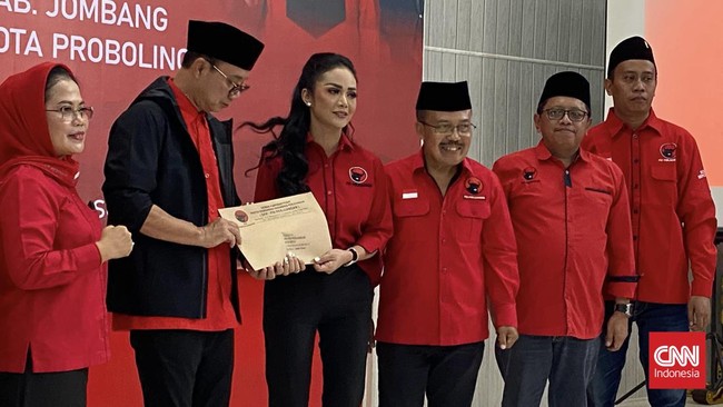 PDIP Percayakan Kris Dayanti Bertarung di Pilwali Batu 2024
