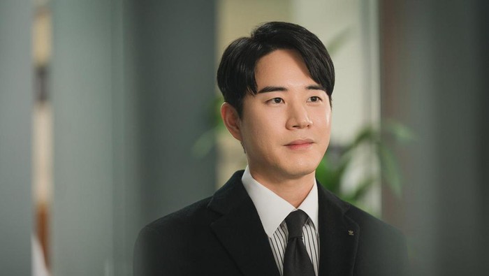 img-title Selamat! Aktor Korea Moon Tae Yoo 'Queen of Tears' akan Menikah dengan Pasangan Non-Selebriti