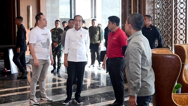 Gabungan Pelaksana Konstruksi Nasional Indonesia (Gapensi) mengangkat Presiden Joko Widodo sebagai Bapak Konstruksi Nasional.