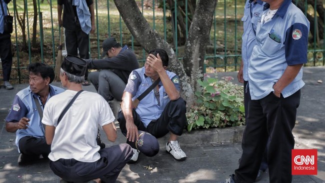 Unjuk Rasa Besar Sopir JakLingko Memprotes Kebijakan Direksi Transjakarta