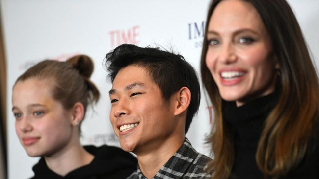 Anak Angelina Jolie dan Brad Pitt, Pax Jolie-Pitt, disebut kerap kecelakaan motor dan tak pernah pakai helm saat berkendara.