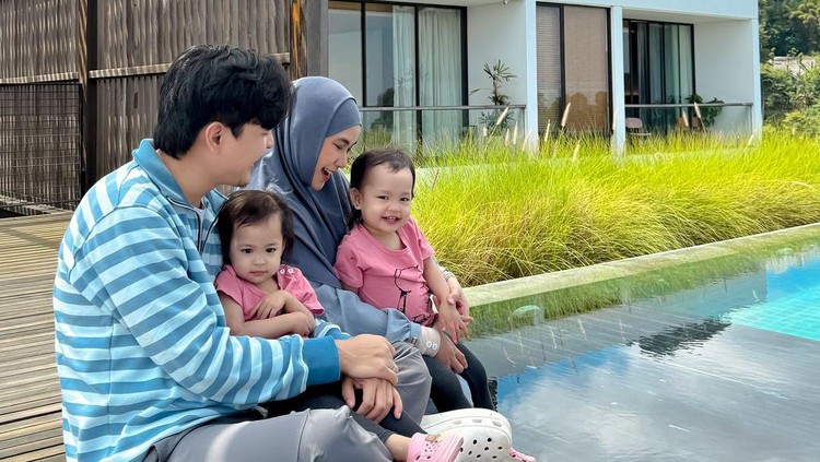 10 Nama Anak Perempuan dari Penyanyi Indonesia yang Aesthetic & Artinya, dari Zalina hingga Lyrics