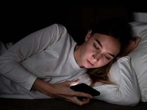 Sering Overthinking Setelah Chat Dikirim? Ini 5 Hal yang Mungkin Jadi Pemicunya