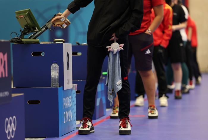 CHATEAUROUX, FRANCE - JULY 28: Kim Yeji of Team Republic of Korea shoots during the Women's 10m Air Pistol Final on day two of the Olympic Games Paris 2024 at Chateauroux Shooting Centre on July 28, 2024 in Chateauroux, France. (Photo by Charles McQuillan/Getty Images)