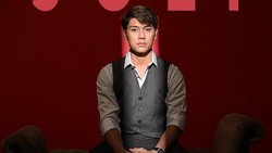 Lirik Lagu Juli - Rizky Billar