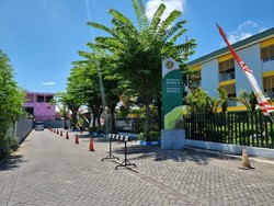 Penjelasan Armuji Soal Ribut Warga dengan Sekolah Petra Surabaya