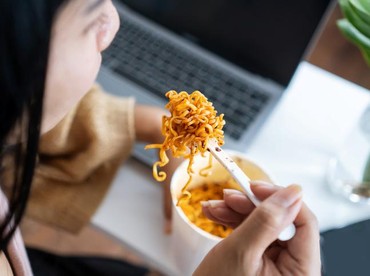 10 Negara Paling Banyak Konsumsi Mi Instan, Indonesia Termasuk?