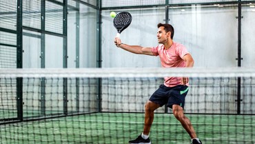 Mengenal Olahraga Padel yang Lagi Populer, Mirip Tenis tapi Lebih Fun