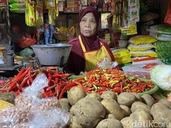 Harga Cabai di Surabaya Belum Stabil, Pedagang Tak Berani Simpan Stok