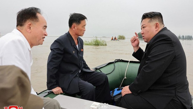 Berikut kronologi serta alasan Kim Jong Un dilaporkan eksekusi 30 pejabat Korea Utara setelah kawasan itu dilanda banjir Juli 2024.