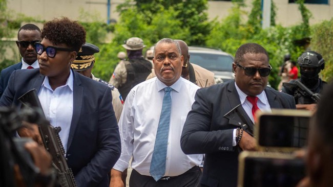 Rombongan Perdana Menteri sementara Haiti Garry Conille ditembaki geng kriminal dekat rumah sakit di Port-au-Prince.