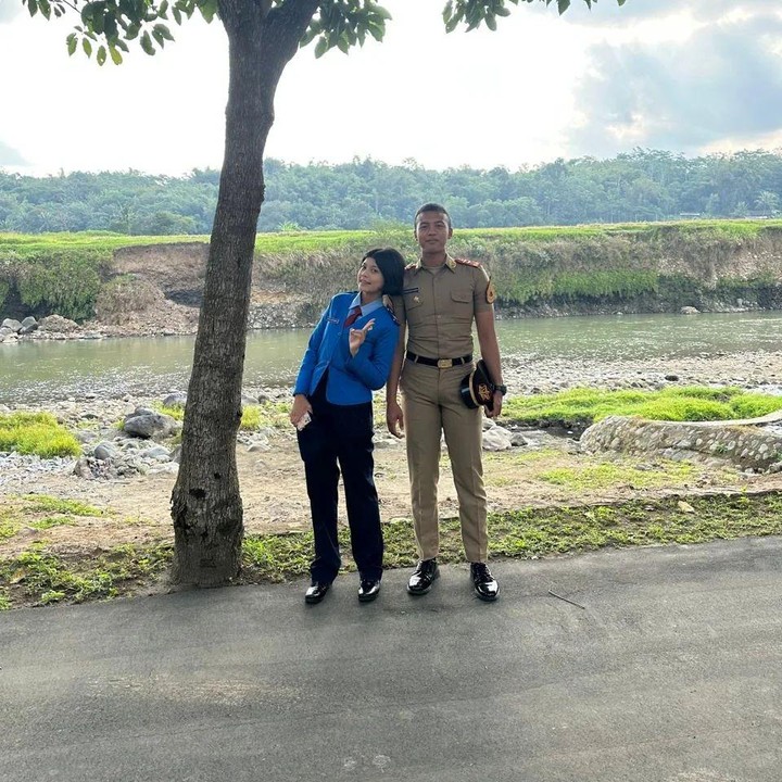 <p>Gendis sendiri lahir pada 2 Januari 2008, Bunda. Tidak seperti kebanyakan anak lainnya, Gendis memutuskan untuk melanjutkan pendidikan menengahnya di sekolah taruna yang ada di Magelang. (Foto: Instagram: @arzetibi)</p>
