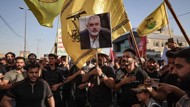 Berbagai demonstrasi pecah di sejumlah negara Arab usai pemimpin biro politik Hamas, Ismail Haniyeh, tewas dirudal di Iran pada Rabu (31/7) dini hari.