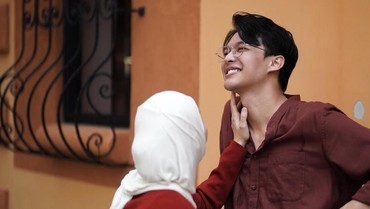 Rumah Tangga Sempat Retak, Rey Mbayang: Kita Sendiri yang Merekatkannya Lagi