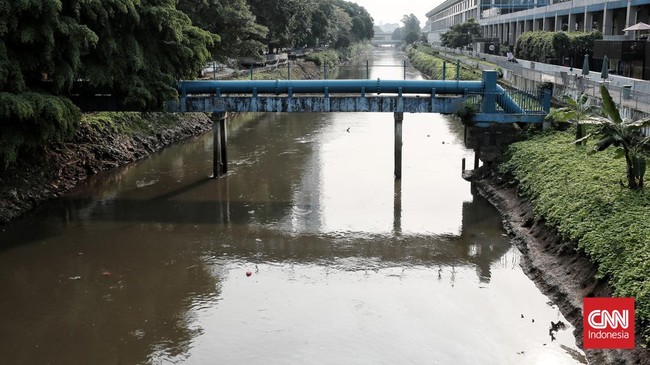 Polisi mengatakan sejumlah pegawai Kemendagri turut mendatangi TKP penemuan mayat laki-laki tanpa kepala di Kali Ciliwung, Pancoran.