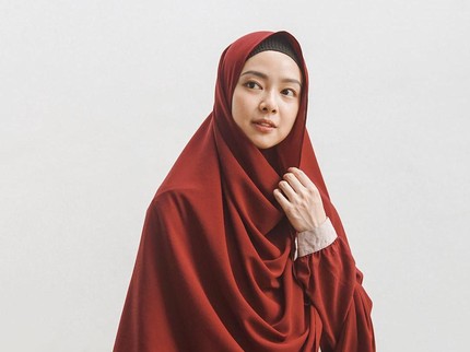 7 Potret Terbaru Lindswell Kwok Eks Atlet Wushu, Jadi Bunda 3 Anak & Jalani Usaha