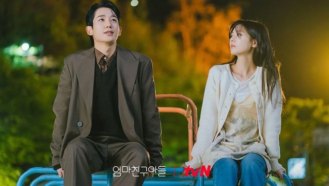 Didominasi Kisah Cinta, Ini 6 Drakor Romantis Terbaru yang Tayang Agustus 2024 dan Siap Bikin Baper!
