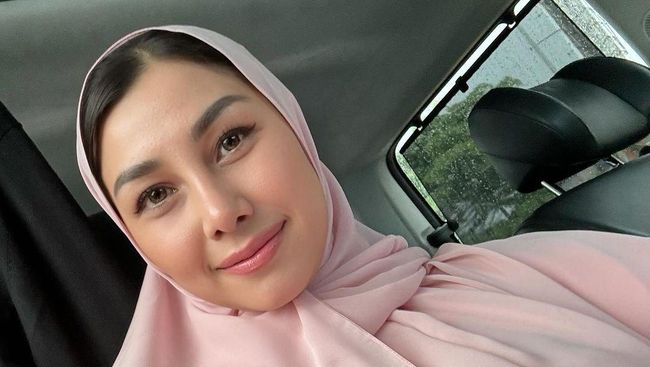 Berikut 5 fakta gugatan cerai Nisya Ahmad terhadap Andika Rosadi yang telah menikah selama 15 tahun.
