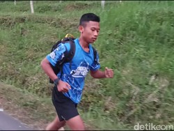 Kisah Siswa Yatim Piatu di Jember Lari 5 Km Setiap Hari untuk Sekolah