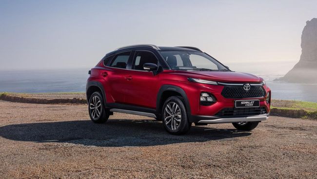 Toyota Mulai Jual Starlet Cross, Kembaran Suzuki Fronx