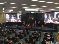 Zita Anjani Diinterupsi saat Klarifikasi Bolos Rapat: Bukan Forum Pribadi