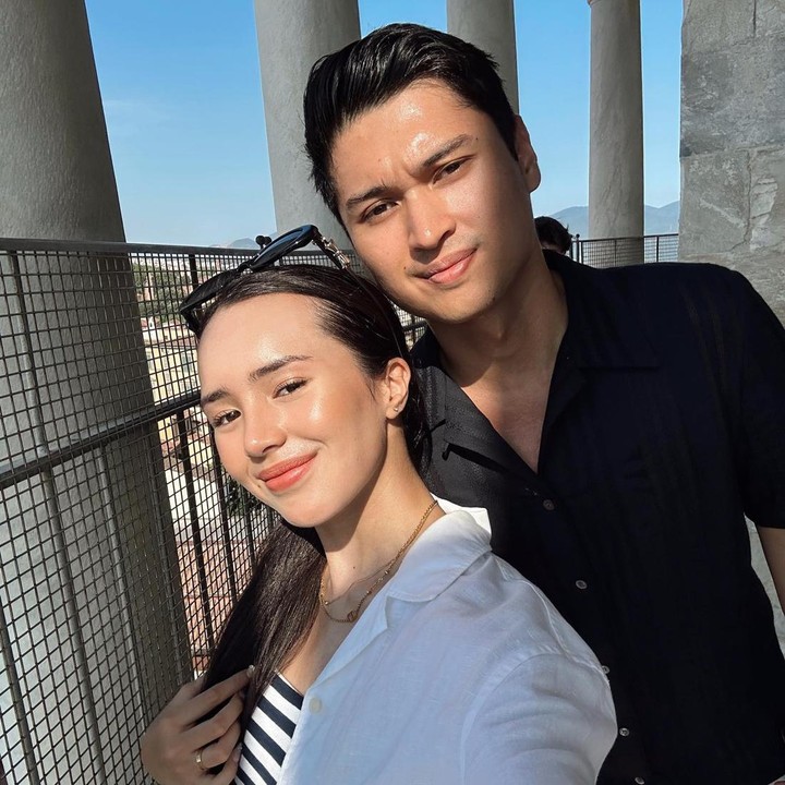 <p>Liburan kali ini terasa lebih istimewa berkat kehadiran sang suami, Rizki Aulia Rahman Natakusumah. Mereka menjalani liburan sebagai pasangan baru, nih. (Foto: Instagram @bebytsabina)</p>