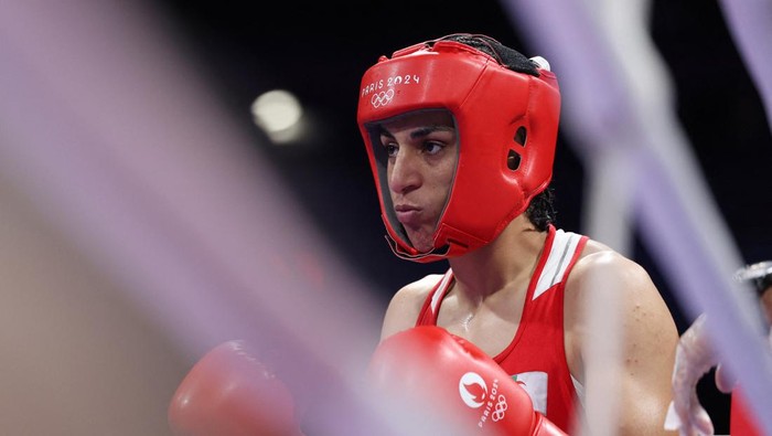 Paris 2024 Olympics - Boxing - Women's 66kg - Prelims - Round of 16 - North Paris Arena, Villepinte, France - August 01, 2024. Imane Khelif of Algeria is seen ahead of her fight against Angela Carini of Italy. REUTERS/Isabel Infantes