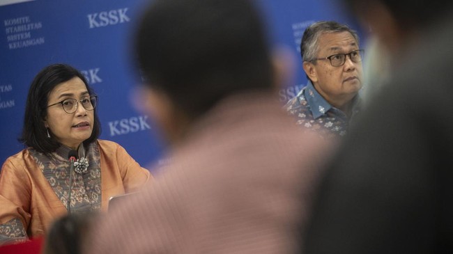 Agresifnya BI membeli surat utang negara menimbulkan berbagai risiko. Agenda Asta Cita Prabowo dinilai tetap bisa berjalan tanpa menukar kredibilitas moneter.