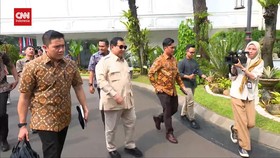VIDEO: Prabowo Menghadap Jokowi Lapor Hasil Kunker Luar Negeri