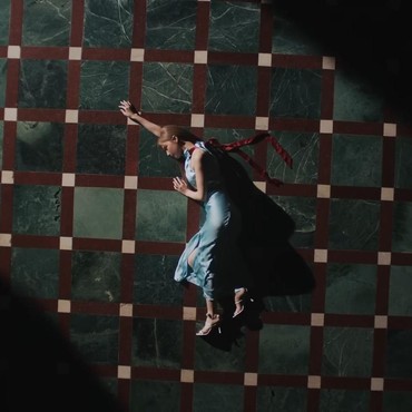 Lirik Lagu Run Away - Tzuyu TWICE